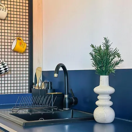 Apartment In With Wifi